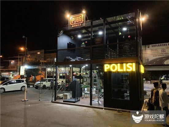 《PUBG MOBILE》主题警察站岗台