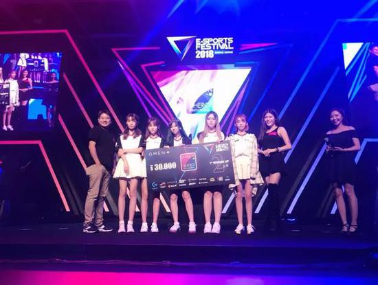 领奖台上的KA战队/图片由受访者提供