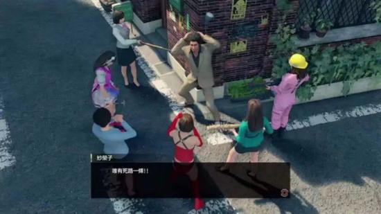 春日脚踏六船的精彩生活，加之丰富的培养要素，被戏称“男神异闻录”。