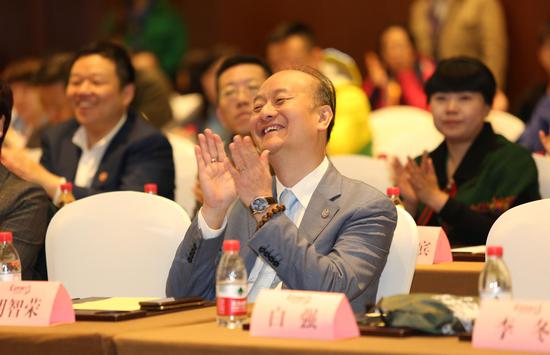 国际菁英会创会主席 胡智荣