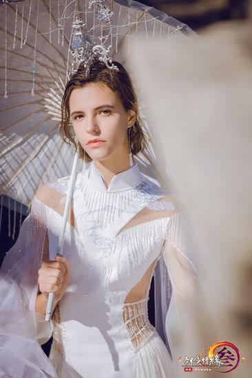 “蓬莱”主题定制礼服街拍