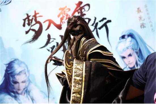 来自《剑侠情缘2：剑歌行》的全新角色慕渊首次现身