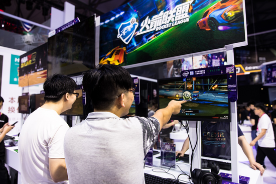  现场抢先试玩《火箭联盟》