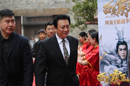 图3 中国广联演员会会长、国家话剧院一级演员、著名表演艺术家唐国强