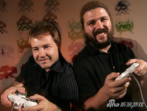 左Vince Zampella 右Jason West