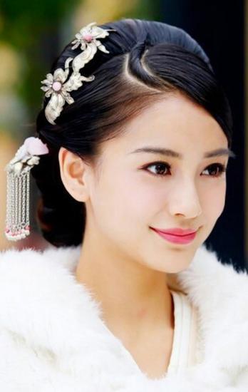 图2Angelababy