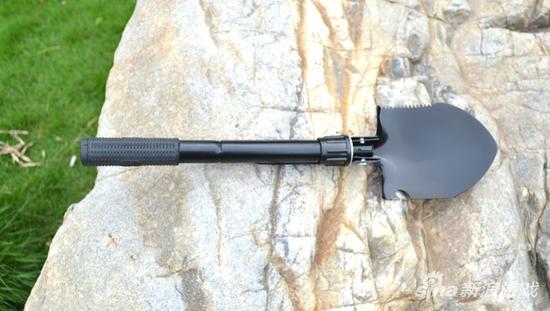军用铁锹