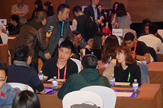 往届对接会火爆现场