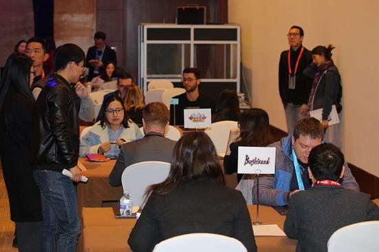 往届对接会火爆现场