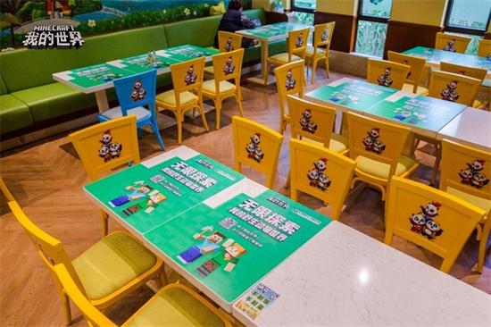 连饭桌上都随处可见的史蒂夫和爱丽克丝