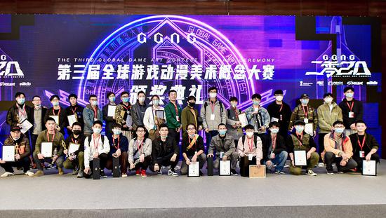 颁奖典礼现场选手合影