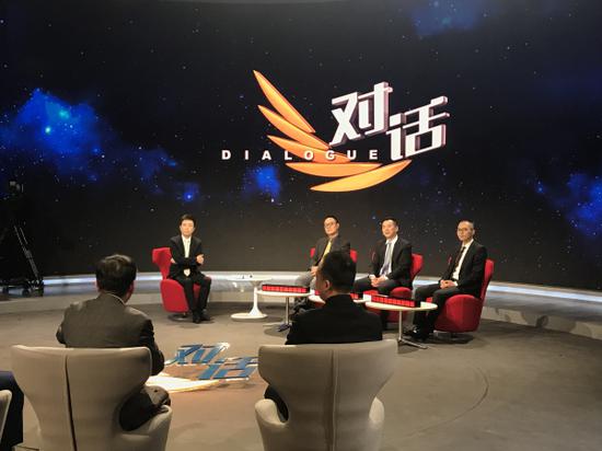 盛大游戏董事长王佶现身《对话》现场