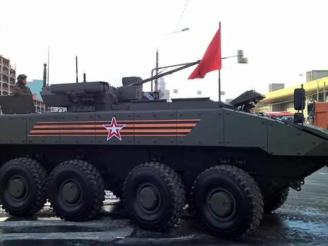 回旋镖轮式步兵战车