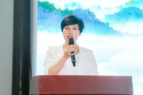 泾县人民政府副县长张素兰