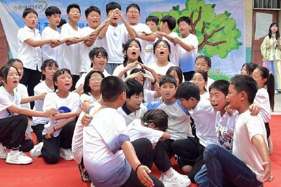 童年无忌 绽放花朵 ——砀山县官庄坝镇刘楼小学举行"六一"文艺汇演