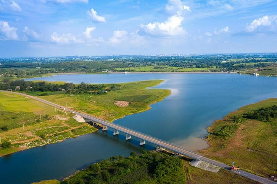 自驾游滁州江淮分水岭风景道定远段视频来了
