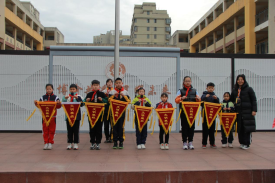 合肥市红星路小学传播生态环保共护碧水蓝天