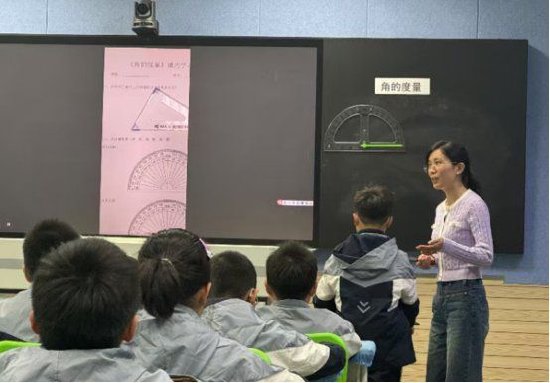 合肥市红星路小学:教学相长 以教促研