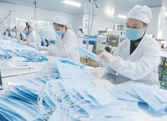 医疗物资生产企业复工复产,支援抗疫前线.