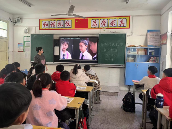 电影《打破校园欺凌的沉默》,宣传片警示同学们面对欺凌不能保持沉默