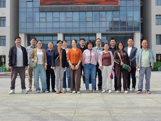 肥东县城关中学:携手教研聚合力 帮扶引领促提升