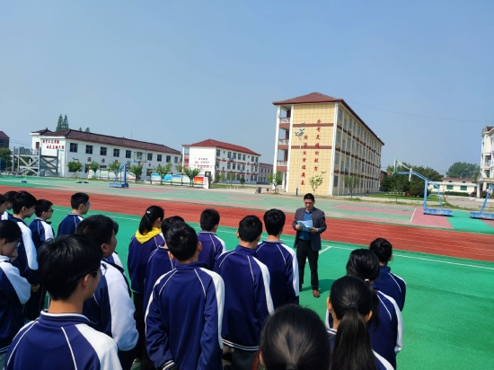 天长市大通初中组织开展防震减灾应急疏散演练活动