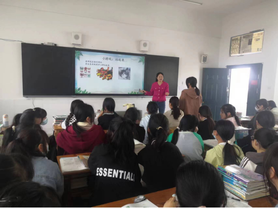 庐江县白山镇同春学校守护花蕾呵护成长