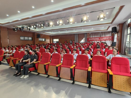 天长市西湖小学反诈普法进校园法治教育护成长