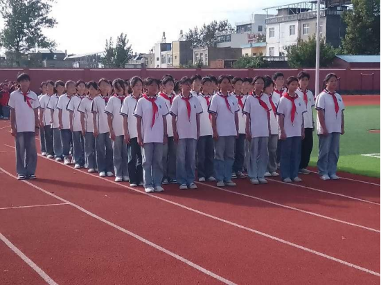 阳光体育快乐奔跑灵璧县韦集初级中学举行2023年秋季跑操比赛