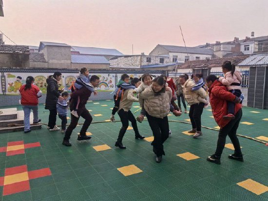 親子同樂健康同行肥西縣官亭鎮金橋幼兒園慶元旦迎新年親子運動會