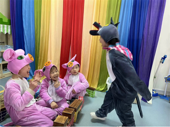 合肥市庐阳实验幼儿园教育集团淮河路园:混龄小剧场之《三只小猪》