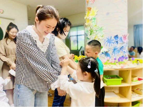 合肥市宿州路幼儿园教育集团湖畔分园:读不完的母爱