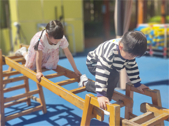 合肥市庐阳实验幼儿园教育集团红玺台总园:玩转安吉梯