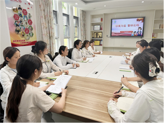 合肥市庐阳实验幼儿园教育集团红玺台总园:规范从教 _