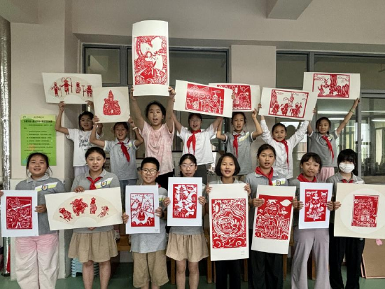当非遗刻纸邂逅国漫经典 传统文化绽放时代新韵——合肥市金斗路小学国风刻纸社团活动_手机新浪网