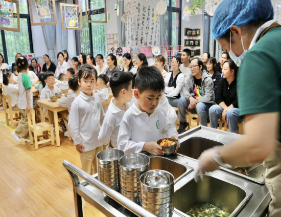 合肥市宿州路幼儿园教育集团湖畔分园:读不完的母爱