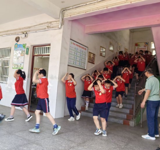 提升防灾避险能力 ——桐城市防灾减灾宣传周活动在同安小学举行