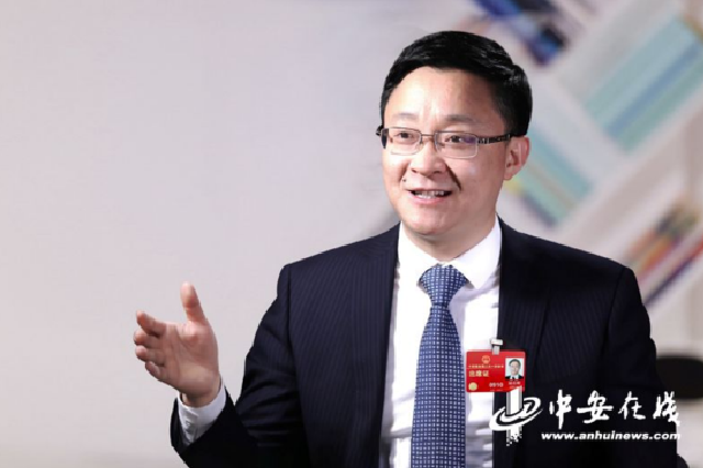 【两会好声音】全国人大代表刘庆峰：用人工智能关爱老龄社会
