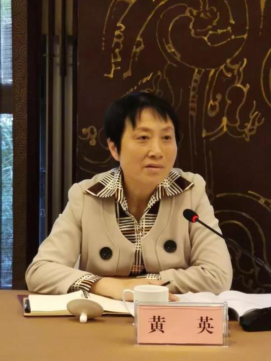 安徽省商务厅副厅长黄英讲话