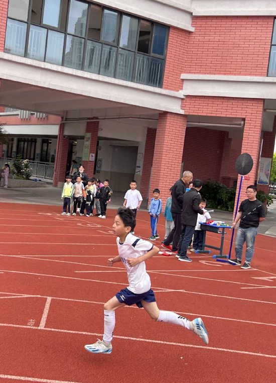 —合肥市跃进小学举行2024年春季田径运动会