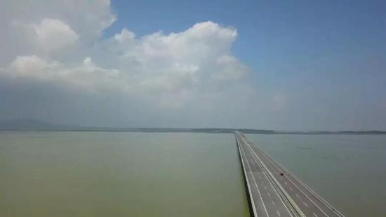 南漪湖特大桥图片