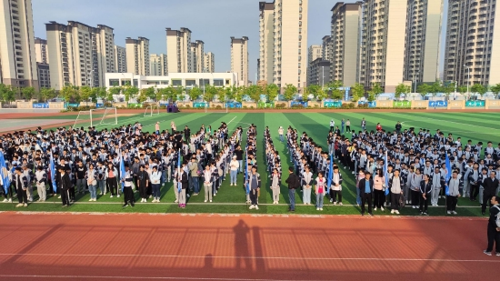 毅路有你青春无悔安师大肥东附中九年级开展励志毅行活动