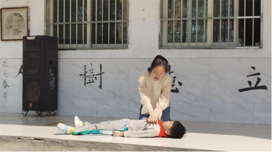 珍爱生命谨防溺水宿州市杨庄镇杜楼小学2024年防溺水启动仪式