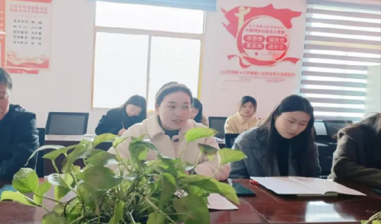 利辛县第四中学英语组赴胡集研讨交流