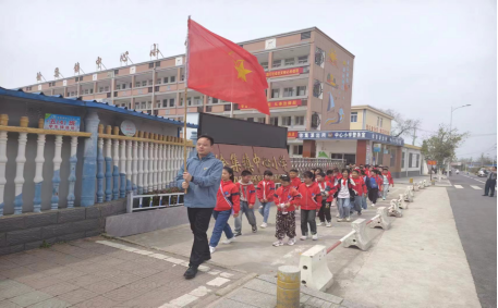 清明祭英烈 厚植爱国情——六安市裕安区徐集镇中心小学开展2024年