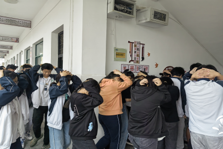 白山中学和金牛中学那个好(白山中学和金牛中学那个好点)
