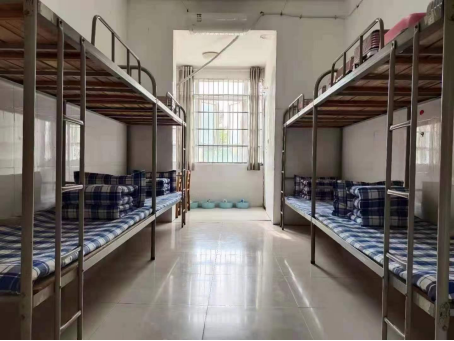 亳州中药科技学校开展优秀宿舍表彰暨学生行为习惯整肃教育活动