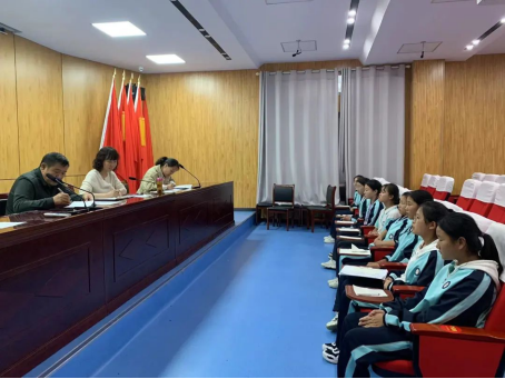 亳州市第七中学了解实情定目标研讨决策抓落实