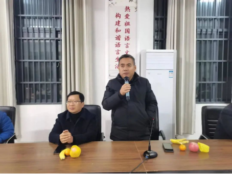 利辛四中举行"情暖留守 共育花开"留守儿童集体生日活动