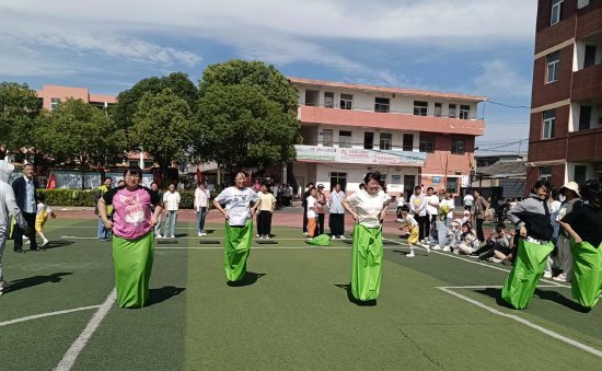 童心迎六一 欢乐共成长——肥东志成学校庆六一文艺汇演暨趣味运动会